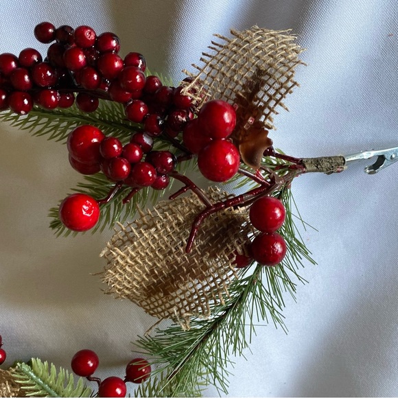 Lot of 5 9” Traditional Berry and Burlap Pine Picks with end Clip Beautiful - Picture 9 of 10